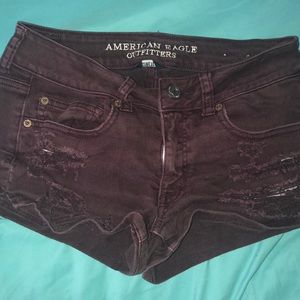 burgundy american eagle short shorts with rips